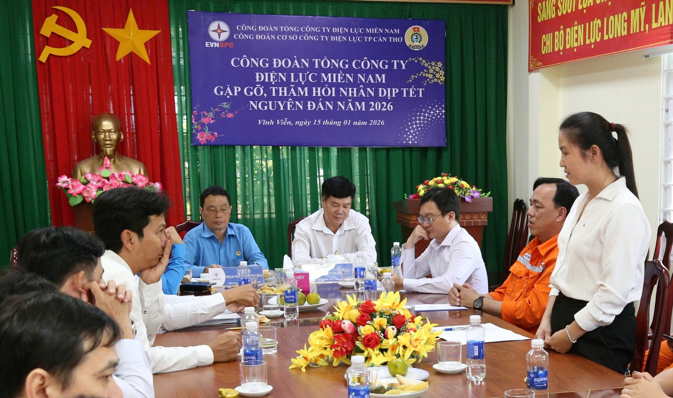 Công đoàn EVNSPC đem mùa xuân - niềm vui - phấn khởi đến người lao động 4