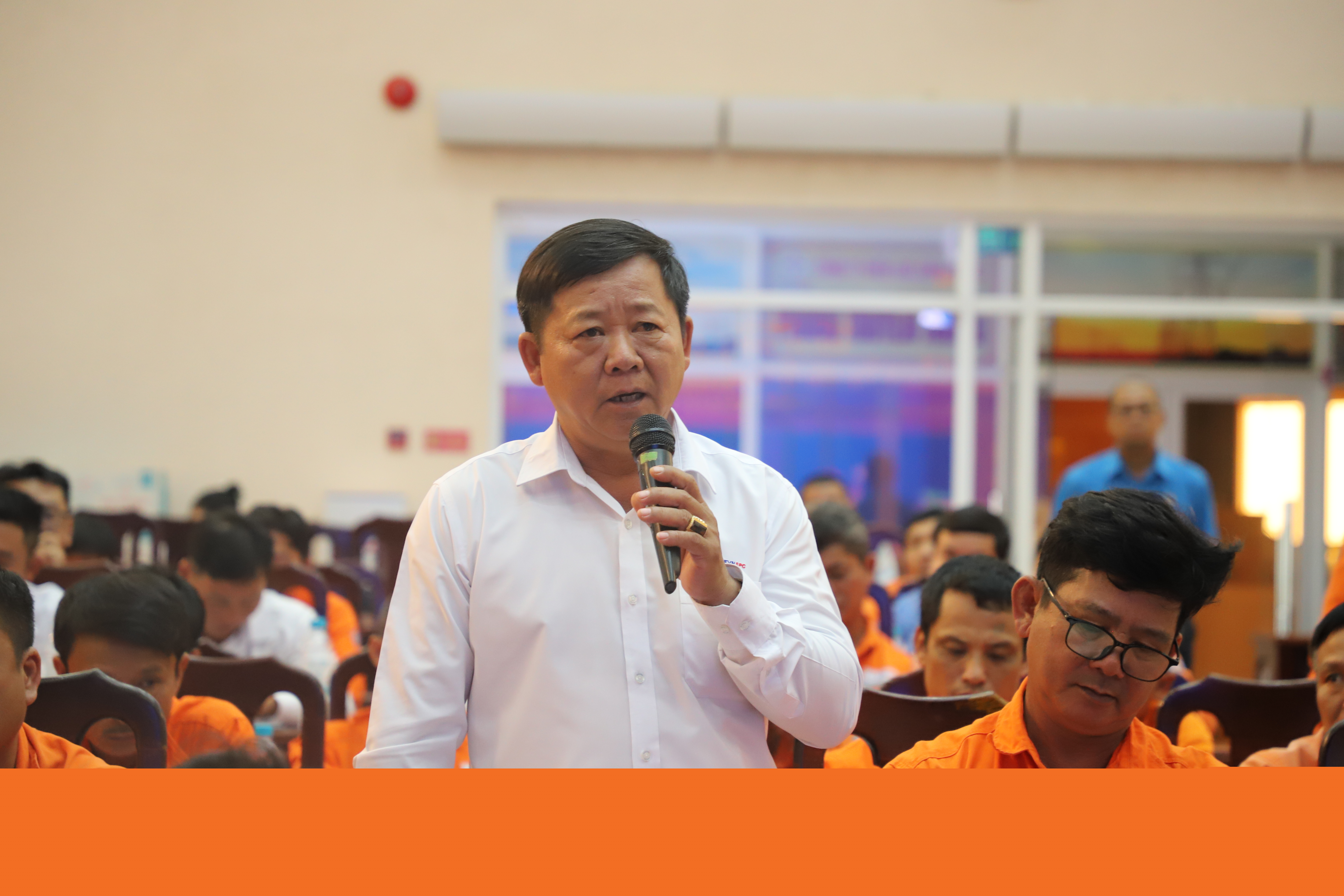 CÔNG ĐOÀN EVNSPC NÂNG CAO NĂNG LỰC MẠNG LƯỚI ATVSV: XÂY DỰNG 