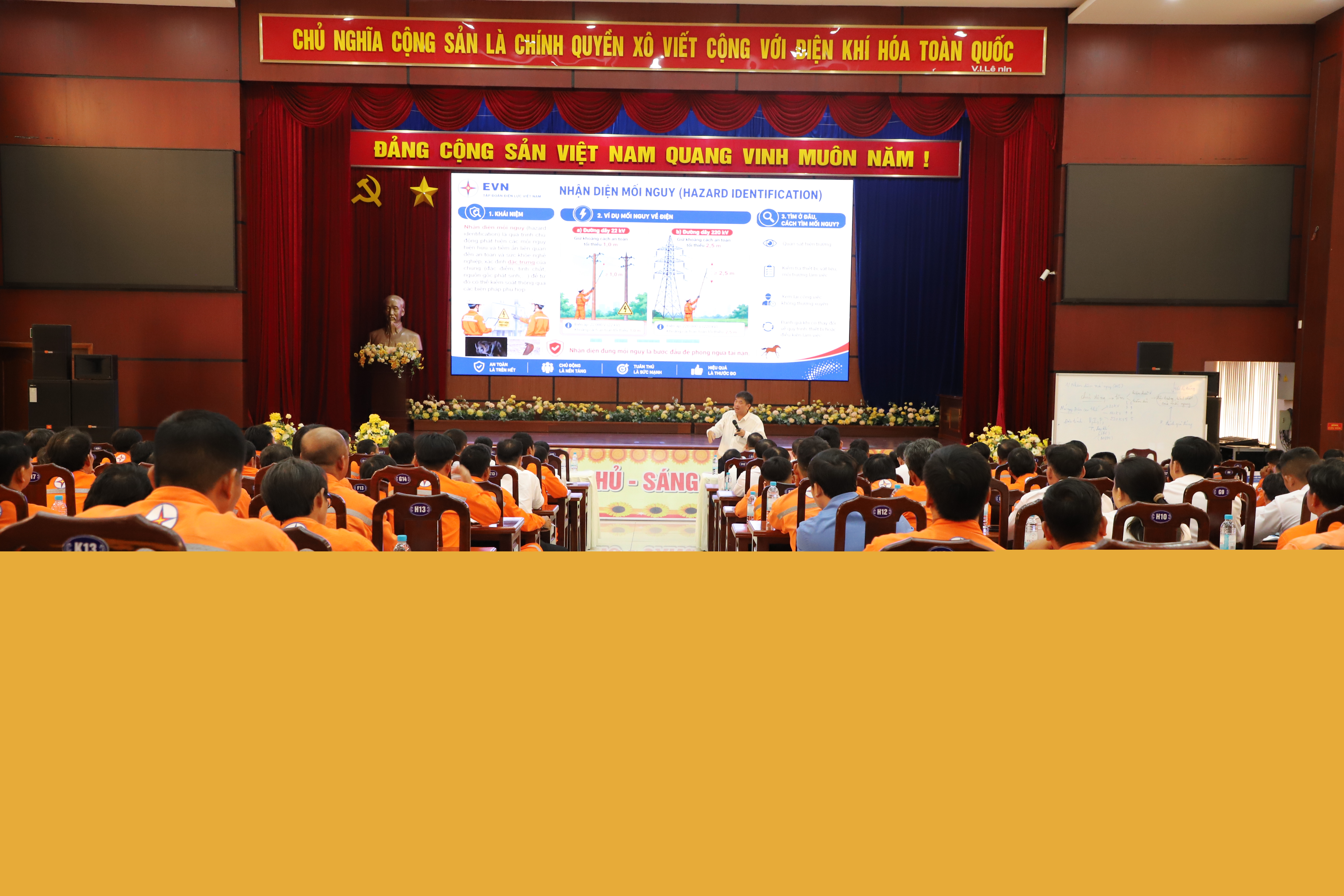 CÔNG ĐOÀN EVNSPC NÂNG CAO NĂNG LỰC MẠNG LƯỚI ATVSV: XÂY DỰNG 