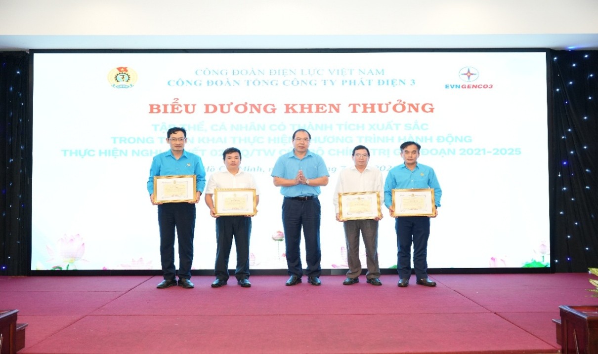Công đoàn TCT Phát điện 3  tổ chức Hội nghị nghiên cứu, học tập, quán triệt các Nghị quyết  3