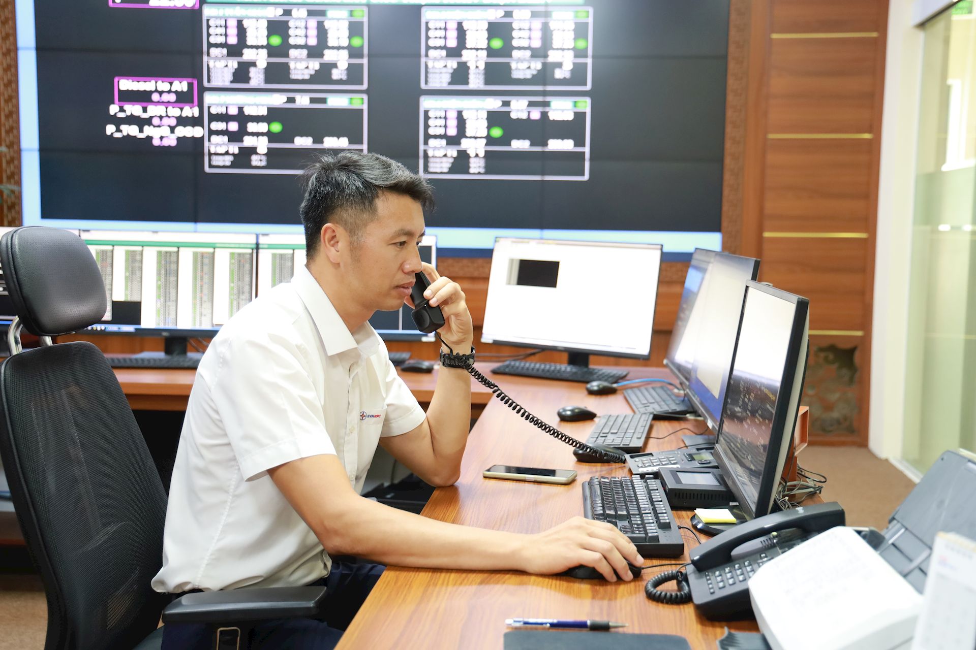 Công ty Điện lực Điện Biên tập trung cao độ, bảo đảm cấp điện an toàn, liên tục dịp Quốc khánh 2/9 2