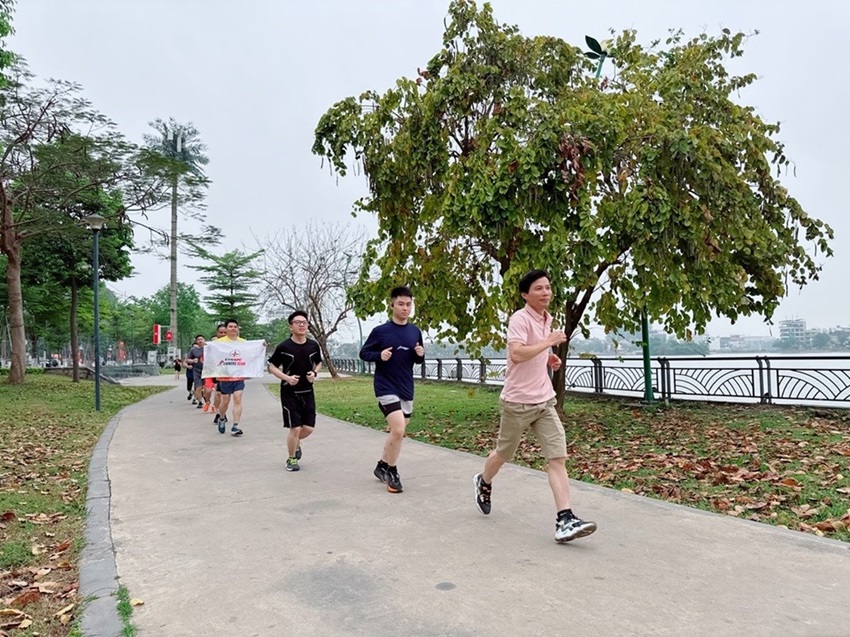 Công ty Điện lực Phú Thọ chạy bộ hưởng ứng Giờ Trái đất 2026 và mừng sinh nhật EVNNPC Runners Club 2