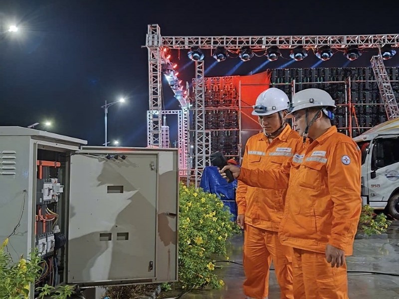 Công ty Điện lực Quảng Ninh: Đảm bảo nguồn điện an toàn dịp lễ Quốc khánh 2/9, thắp sáng mốc son Quảng Ninh trở thành Thành phố trực thuộc Trung ương 2