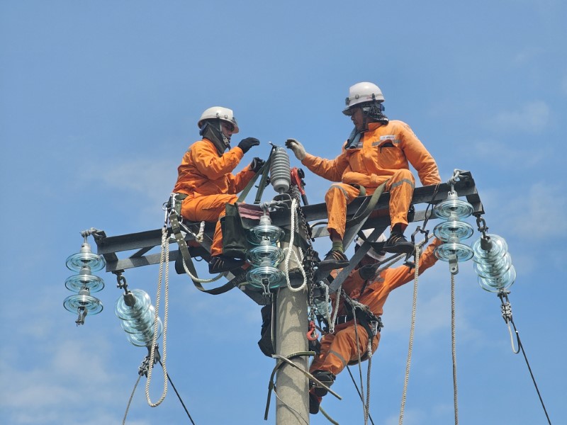 Công ty Điện lực Quảng Ninh diễn tập PCTT&TKCN năm 2026: Sẵn sàng bảo đảm nguồn điện cho vùng biển đảo Cô Tô - Vân Đồn 2