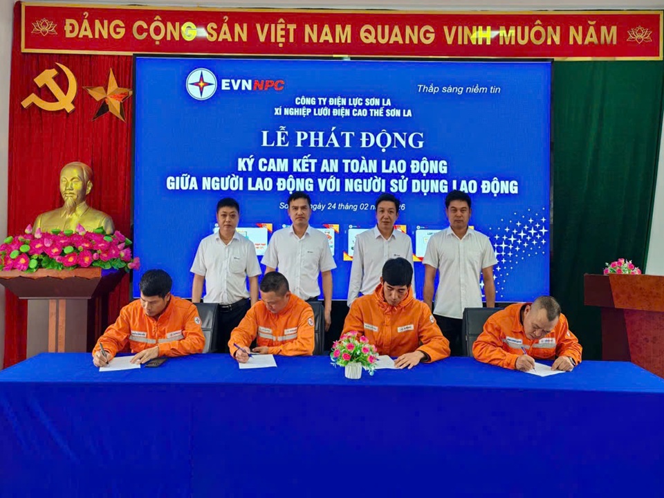 Công ty Điện lực Sơn La ký cam kết an toàn lao động năm 2026 3
