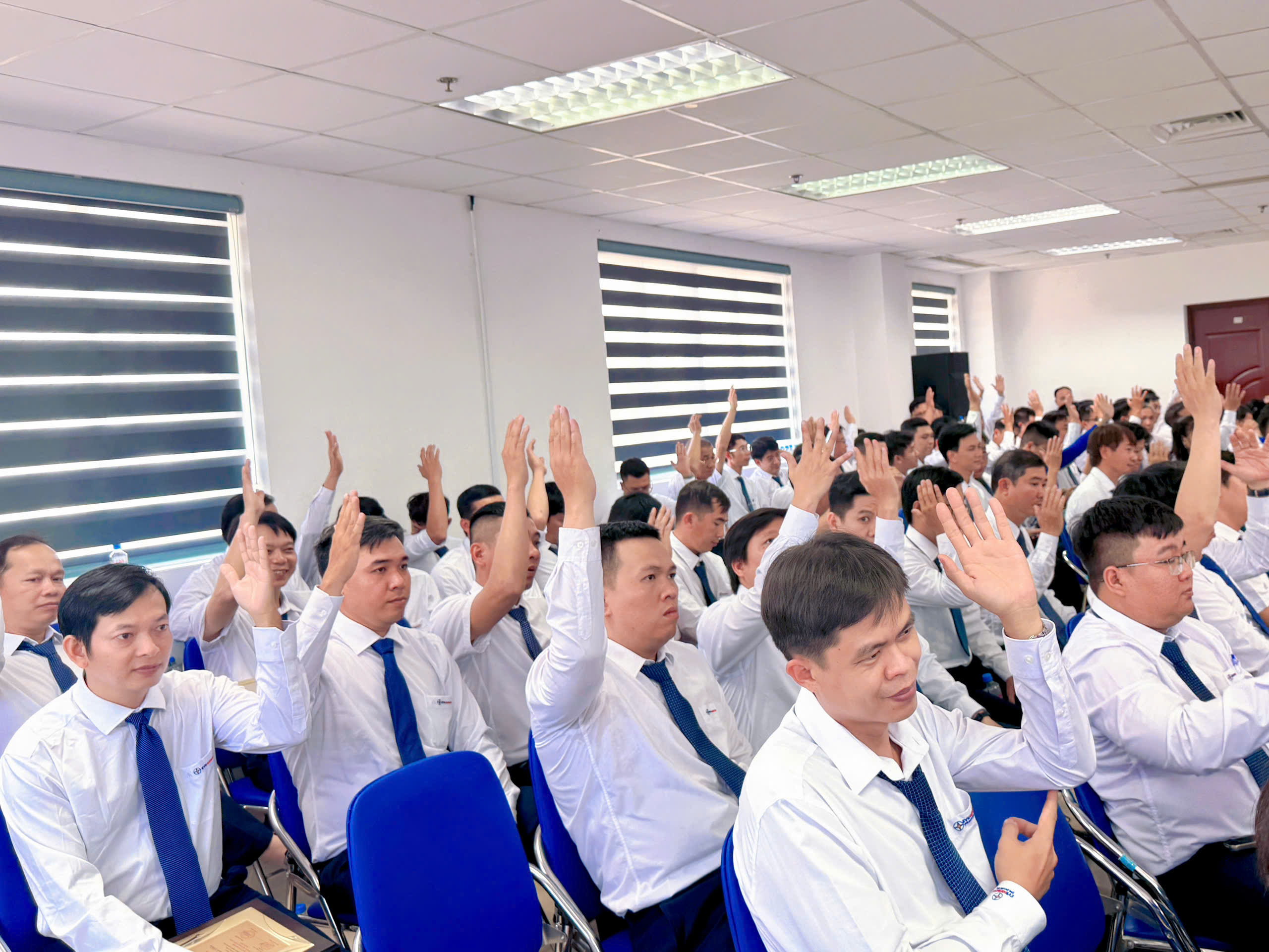 Công ty Nhiệt điện Duyên Hải tổ chức thành công Hội nghị Người lao động năm 2026: Đồng thuận – Trách nhiệm – Quyết tâm hoàn thành nhiệm vụ 2