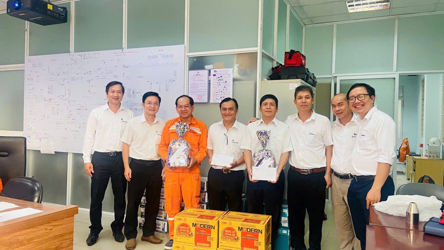 ĐA DẠNG CÁC HOẠT ĐÔNG CHĂM LO NGƯỜI LAO ĐỘNG – TẾT SUM VẦY, XUÂN ƠN ĐẢNG 2026 3