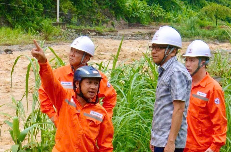 Đã khôi phục điện cho gần 80% khách hàng bị ảnh hưởng do mưa lũ tại Mường La 1