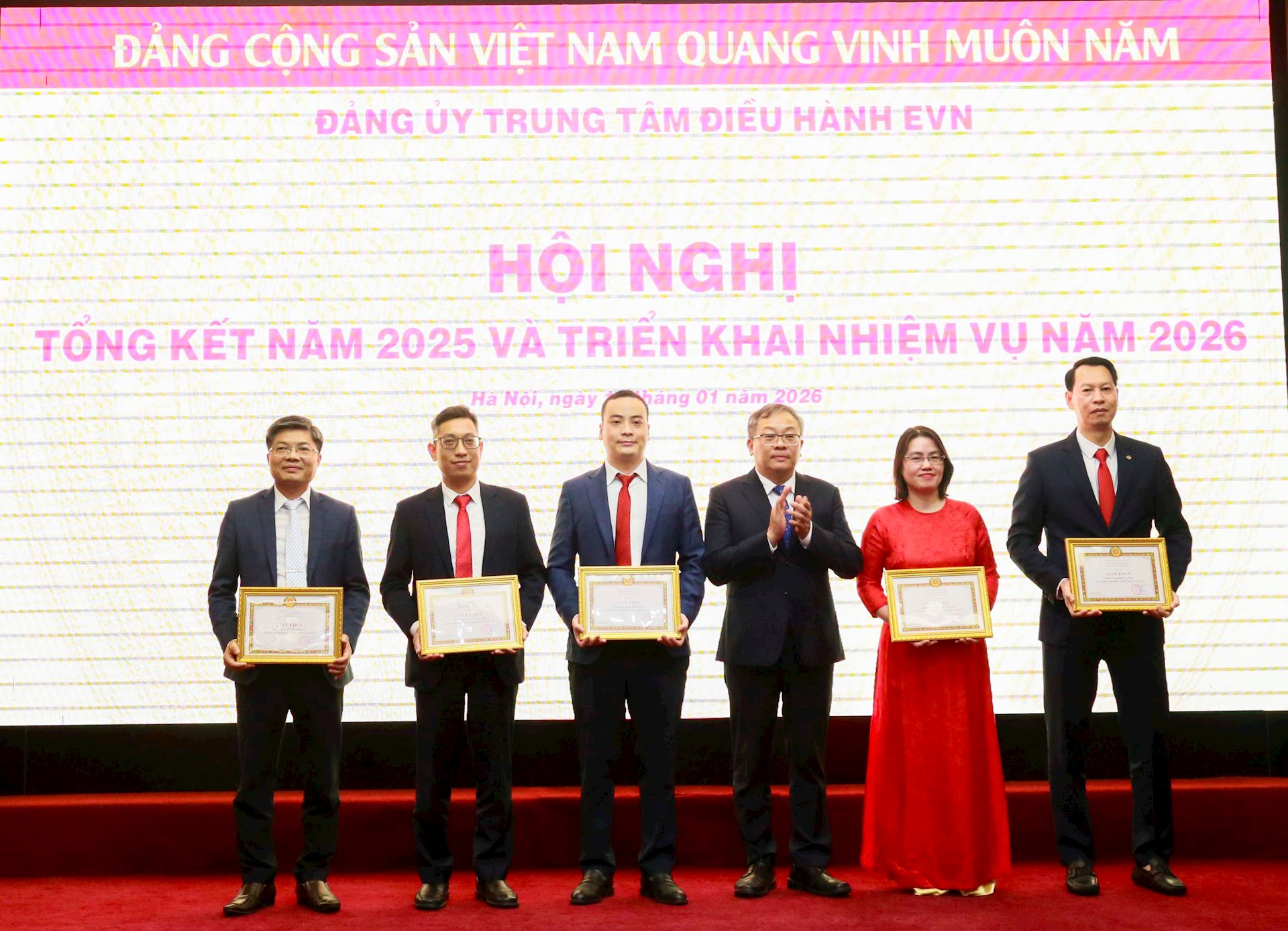 Đảng bộ Trung tâm Điều hành EVN hoàn thành toàn diện nhiệm vụ chính trị năm 2025 1