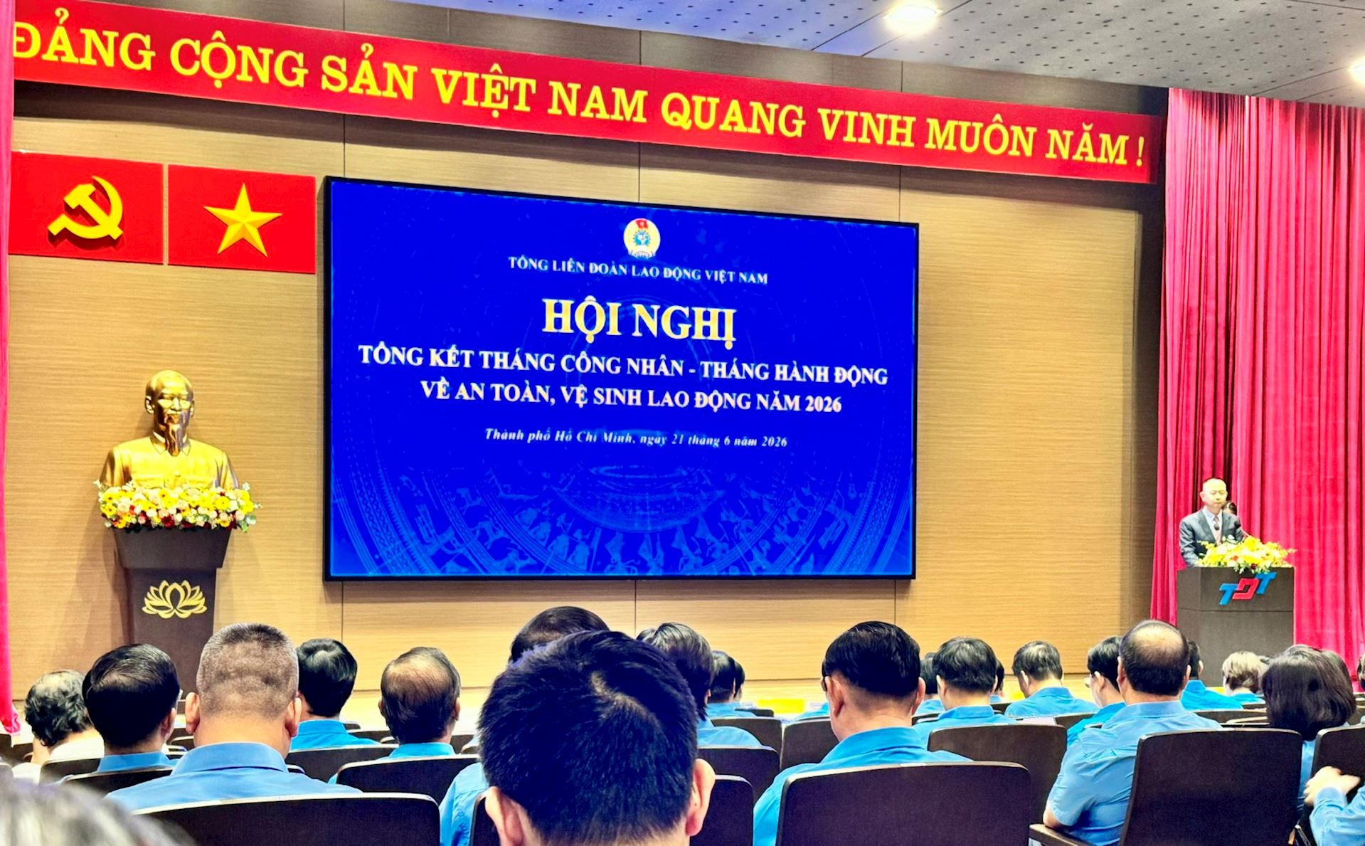 Dấu ấn Công đoàn Điện lực Việt Nam tại Hội nghị tổng kết Tháng Công nhân, Tháng hành động về ATVSLĐ năm 2026 2