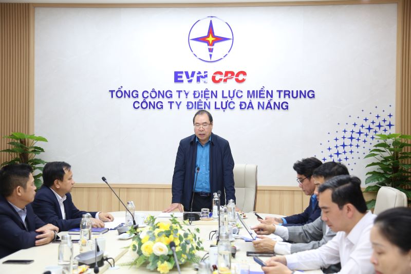 Đoàn công tác Công đoàn Điện lực Việt Nam đến thăm và chúc Tết đoàn viên, người lao động tại PC Đà Nẵng 3