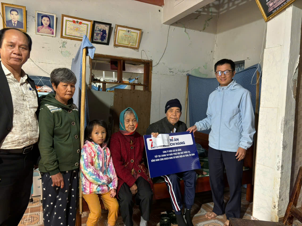 Đội Quản lý điện Duy Xuyên lan tỏa nghĩa tình trong các hoạt động an sinh xã hội 2