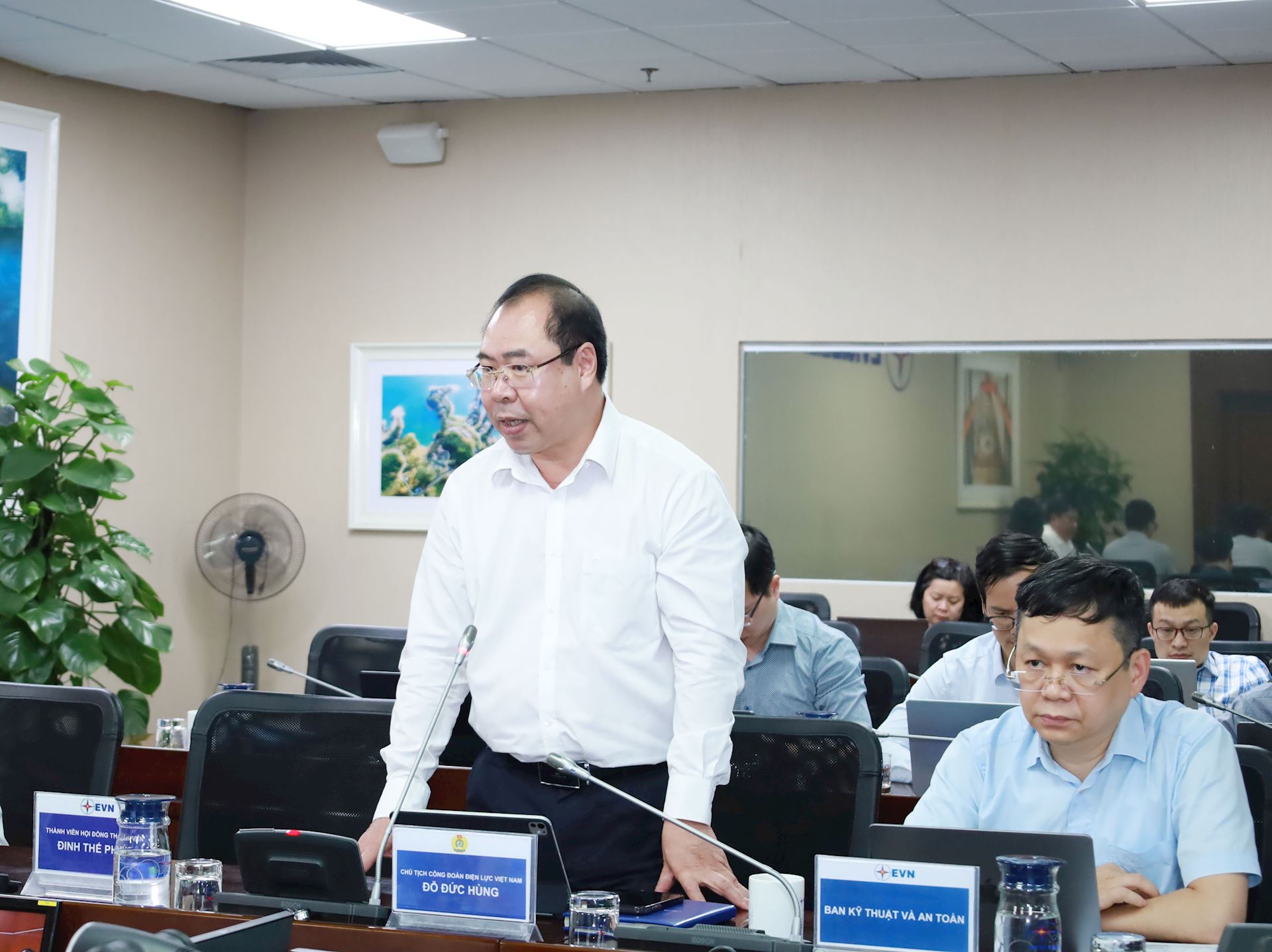 Đồng hành cùng người lao động quyết tâm hoàn thành nhiệm vụ đảm bảo điện năm 2026 2