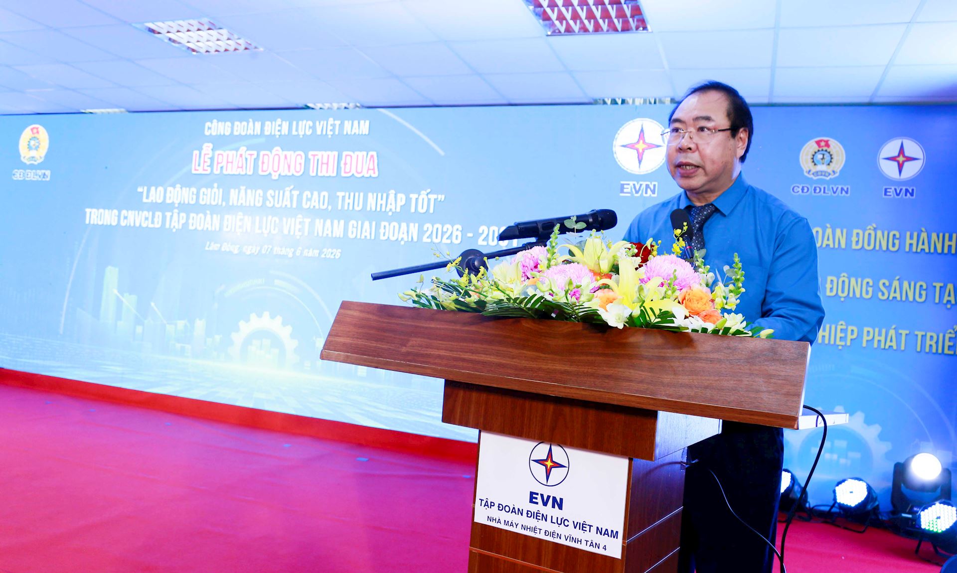 EVN: Phát động phong trào thi đua “Lao động giỏi, năng suất cao, thu nhập tốt” trong CNVCLĐ giai đoạn 2026-2031. 5