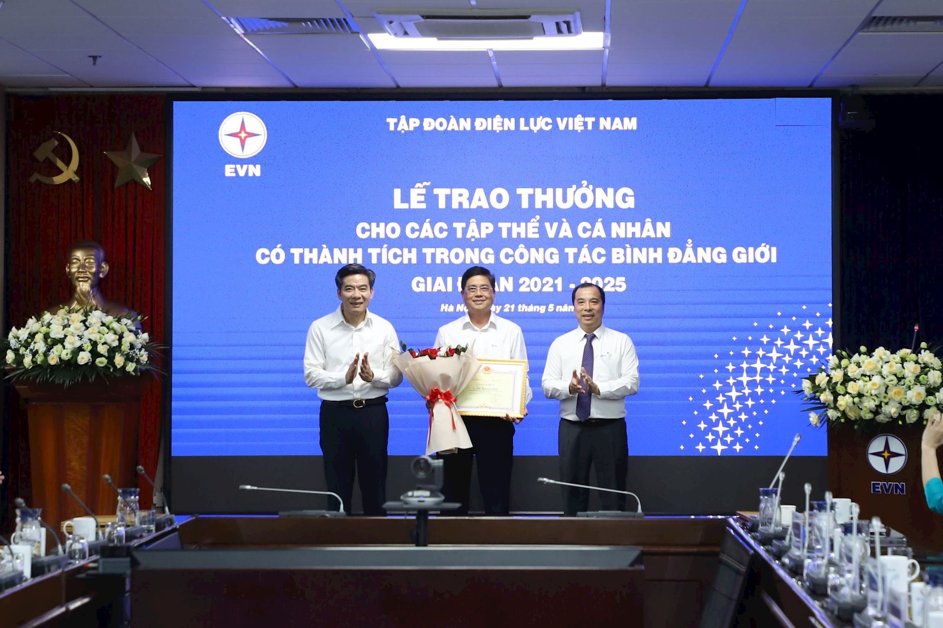EVN thúc đẩy bình đẳng giới gắn với quản trị nguồn nhân lực và văn hóa doanh nghiệp 4