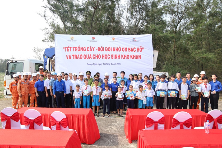 EVNCPC tổ chức “Tết trồng cây – Đời đời nhớ ơn Bác Hồ” tại Quảng Ngãi