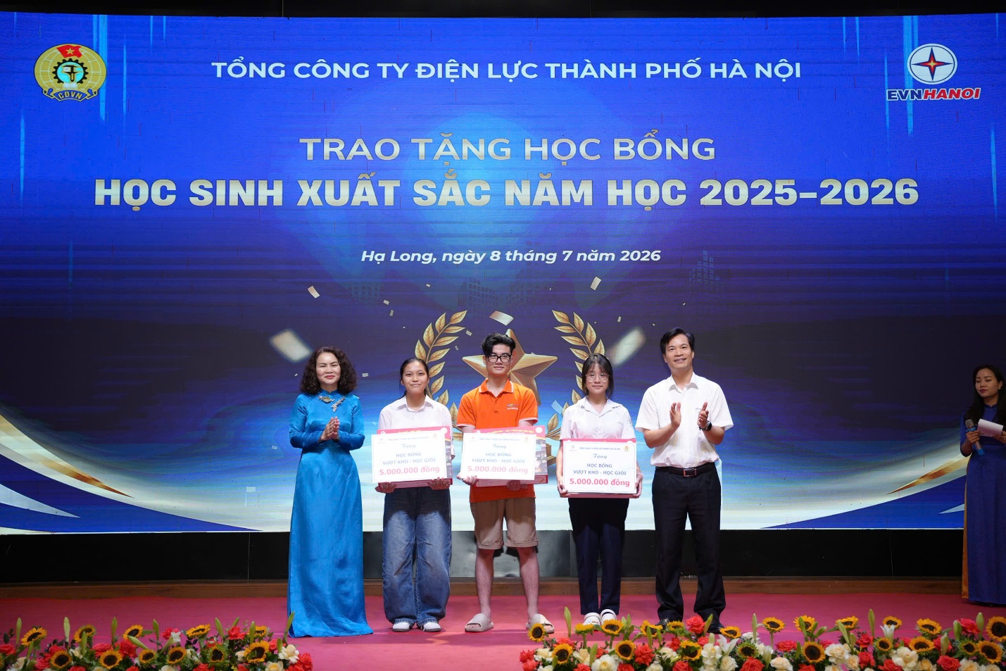EVNHANOI biểu dương 66 học sinh đạt thành tích xuất sắc năm học 2025–2026 2