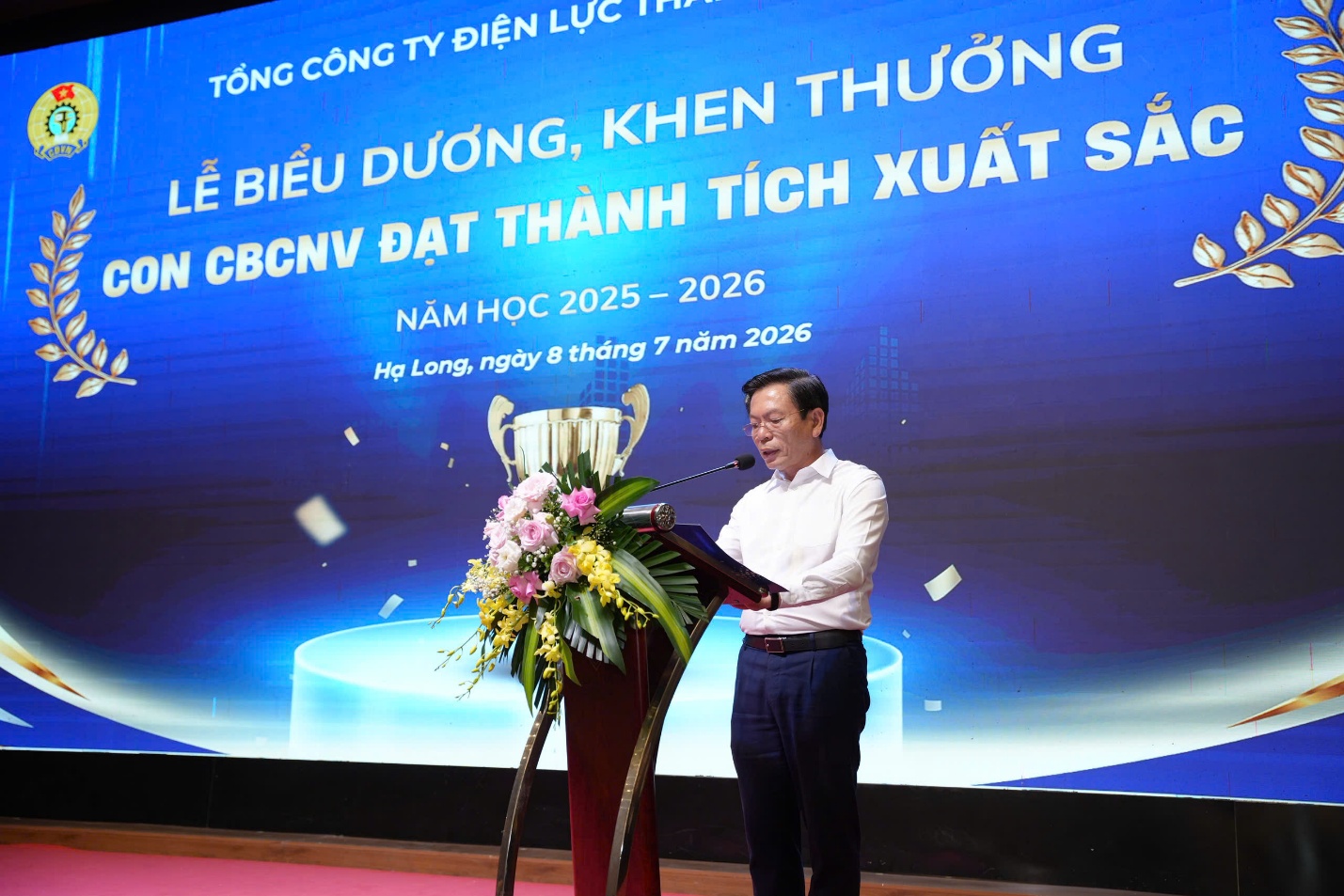 EVNHANOI biểu dương 66 học sinh đạt thành tích xuất sắc năm học 2025–2026