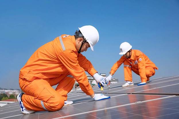 EVNHANOI: Điện mặt trời mái nhà, biến mái nhà thành nguồn điện chủ động. 1