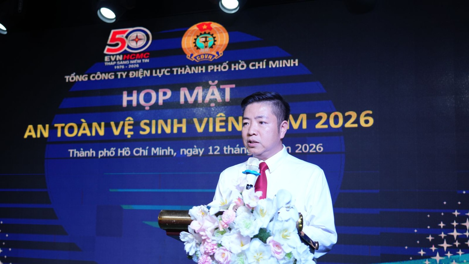 EVNHCMC gặp gỡ, lắng nghe và tuyên dương An toàn vệ sinh viên tiêu biểu năm 2026 5