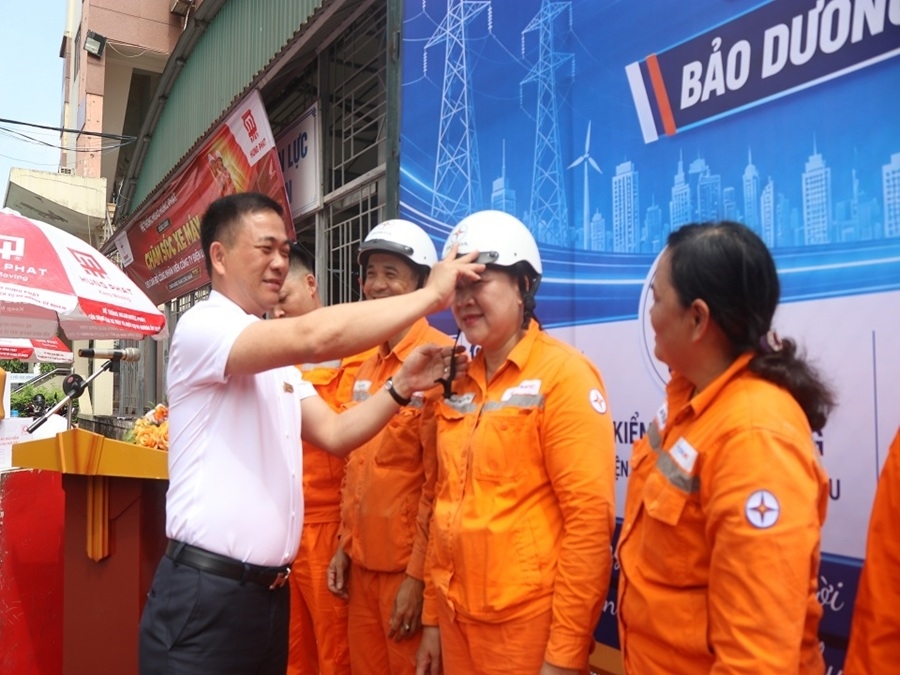 EVNNPC: Lan tỏa tinh thần Tháng Công nhân, hướng về lực lượng trực tiếp sản xuất 6