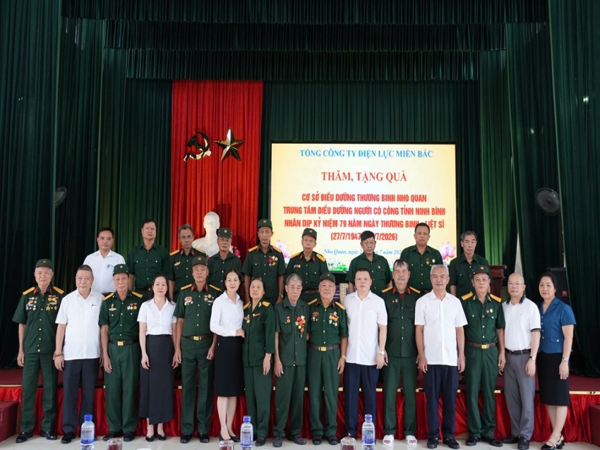 EVNNPC tri ân người có công với cách mạng nhân kỷ niệm 79 năm Ngày Thương binh - Liệt sĩ 1