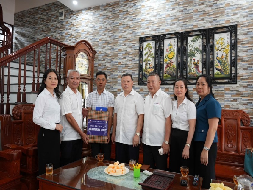 EVNNPC tri ân người có công với cách mạng nhân kỷ niệm 79 năm Ngày Thương binh - Liệt sĩ 4