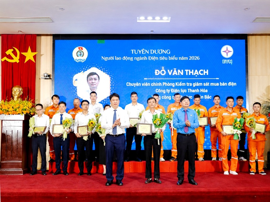 Gương lao động tiêu biểu của ngành điện Xứ Thanh - Tận tụy với công việc, trách nhiệm vì dòng điện an toàn, ổn định 4