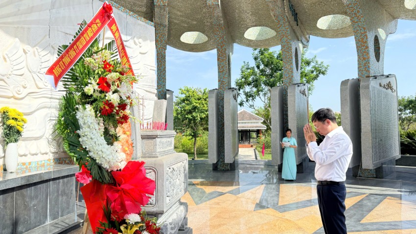 HÀNH TRÌNH VỀ NGUỒN CỦA ĐẢNG ỦY TỔNG CÔNG TY TRUYỀN TẢI ĐIỆN QUỐC GIA 2