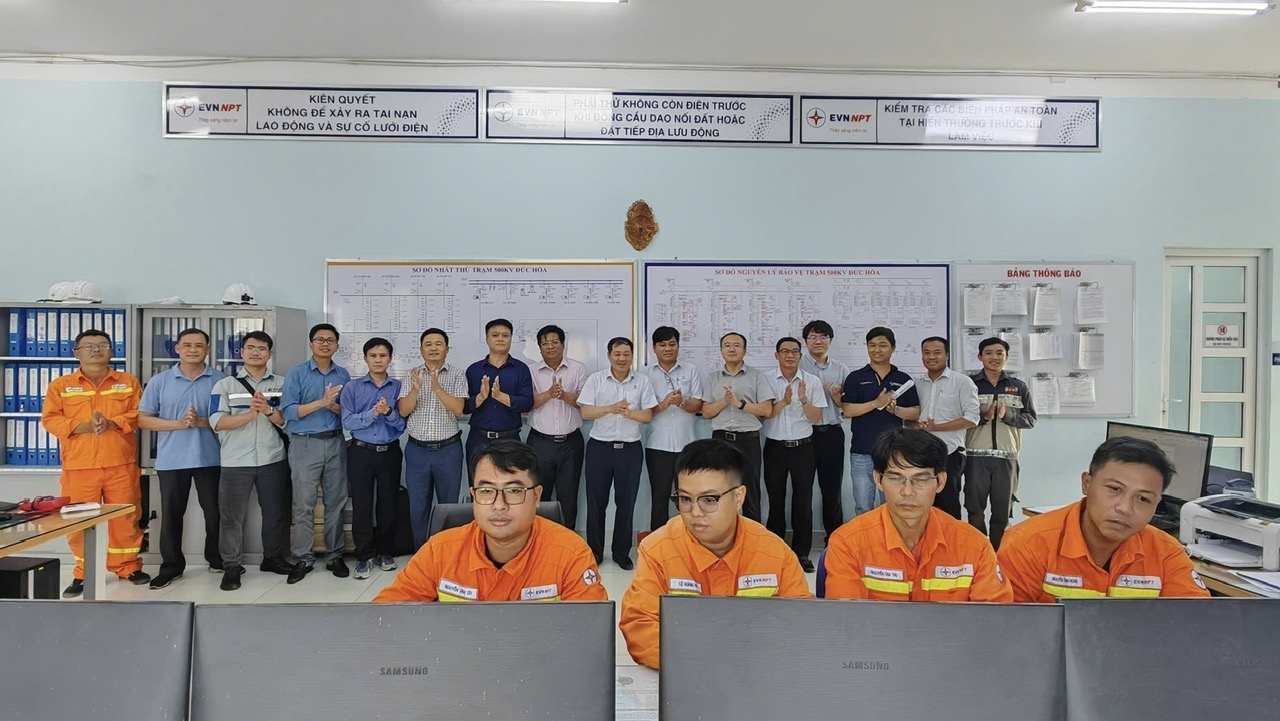 Hoàn thành đóng điện máy biến áp 500kV-900MVA thứ hai tại Trạm biến áp 500kV Đức Hòa thiết thực chào mừng 97 năm Ngày thành lập Công đoàn Việt Nam