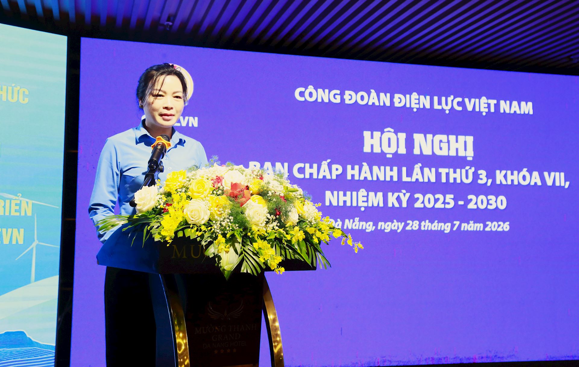 Hội nghị Ban Chấp hành Công đoàn Điện lực Việt Nam lần thứ ba, khóa VII 2