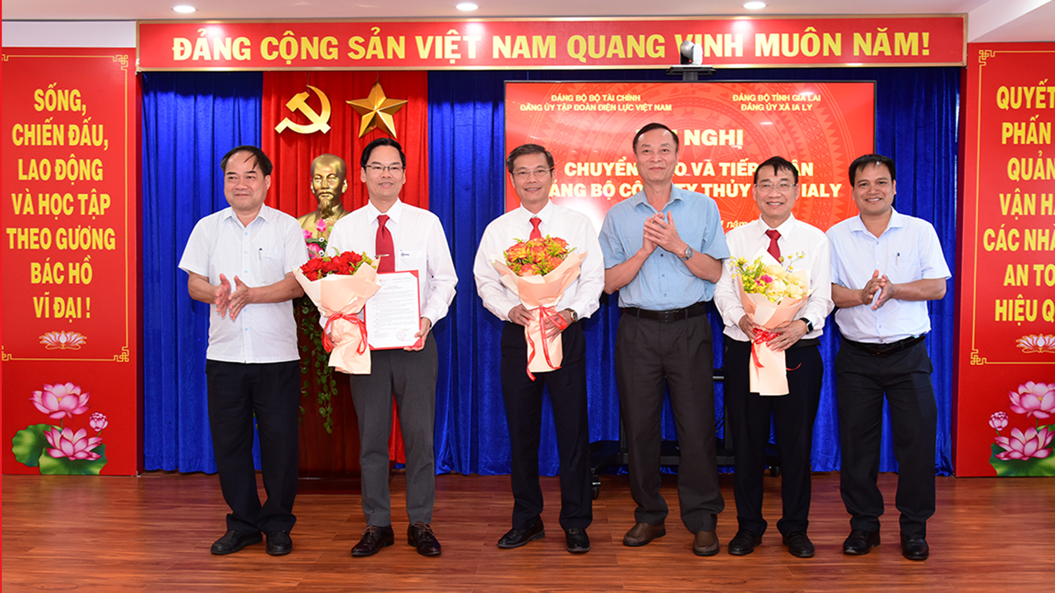 Hội nghị chuyển giao và tiếp nhận Đảng bộ Công ty thủy điện Ialy 1