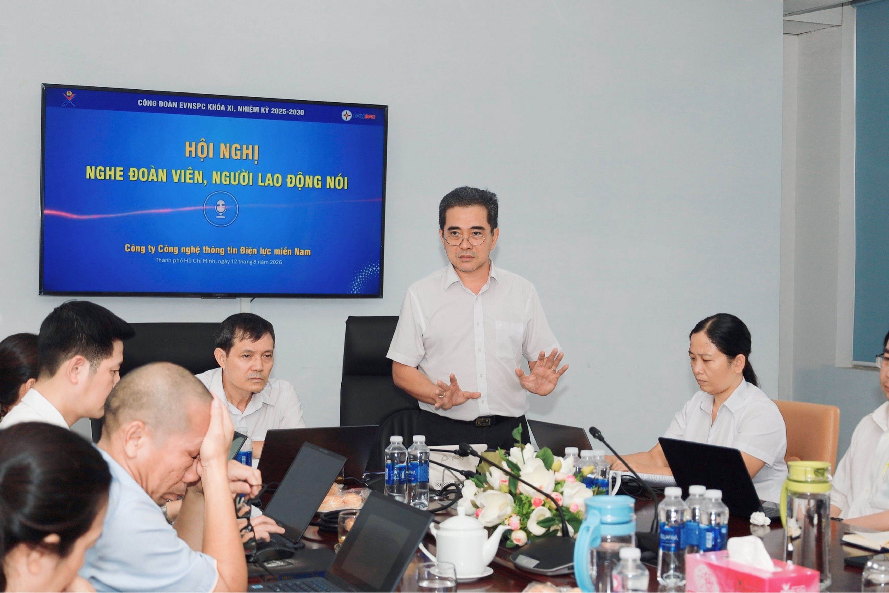 Hội nghị “Nghe đoàn viên, người lao động nói” - 