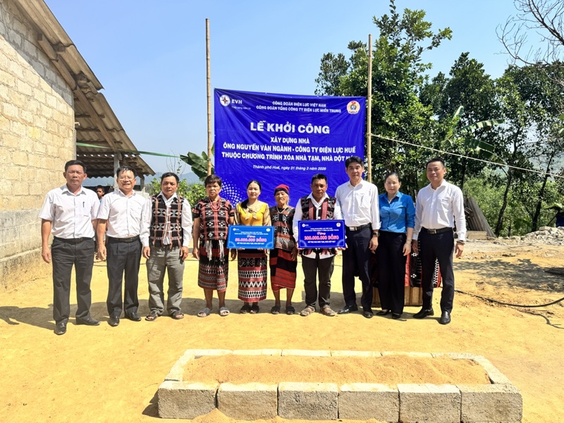 Khởi công xây dựng nhà cho đoàn viên có hoàn cảnh khó khăn 2