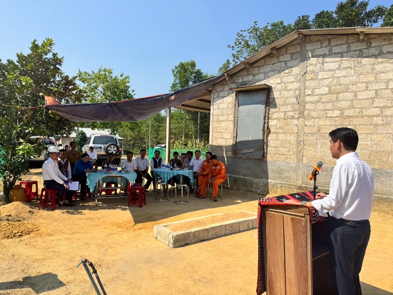 Khởi công xây dựng nhà cho đoàn viên có hoàn cảnh khó khăn