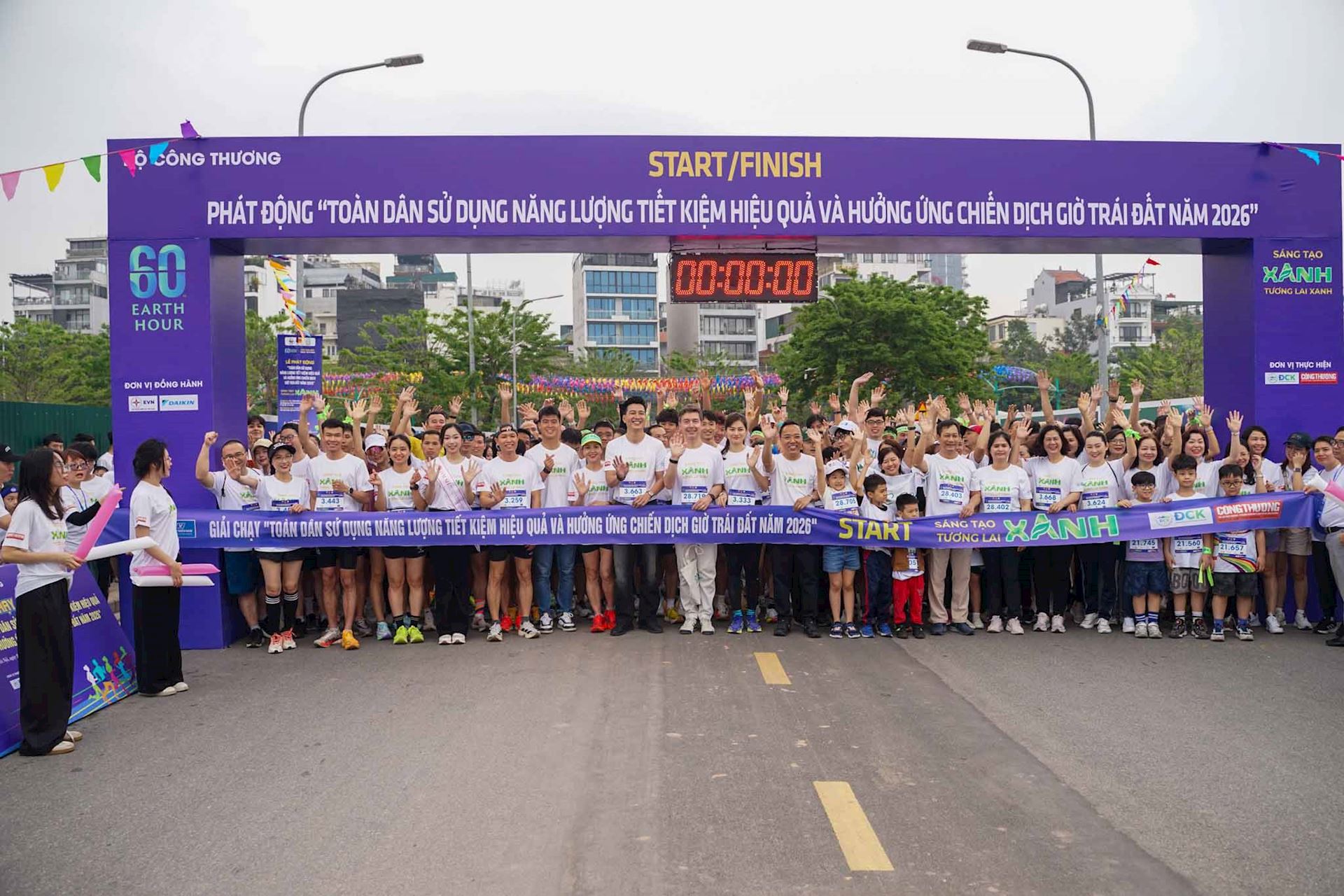 Lãnh đạo EVN cùng 650 cán bộ, nhân viên EVN hưởng ứng, tham gia Giải chạy Giờ Trái đất 2026 3