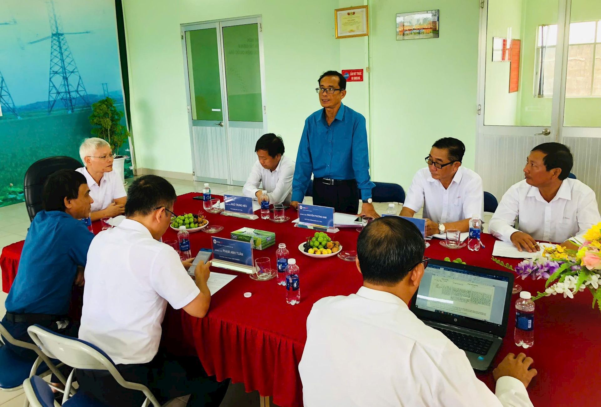 Lãnh đạo EVNNPT thăm hỏi, lắng nghe và động viên người lao động tại Truyền tải điện Cần Thơ 2