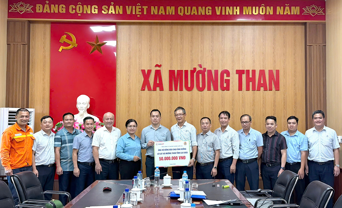 Lãnh đạo và Công đoàn EVNNPT động viên lực lượng thi công Dự án đường dây 220kV Than Uyên – Lào Cai, chung tay hỗ trợ người dân xã Mường Than 2