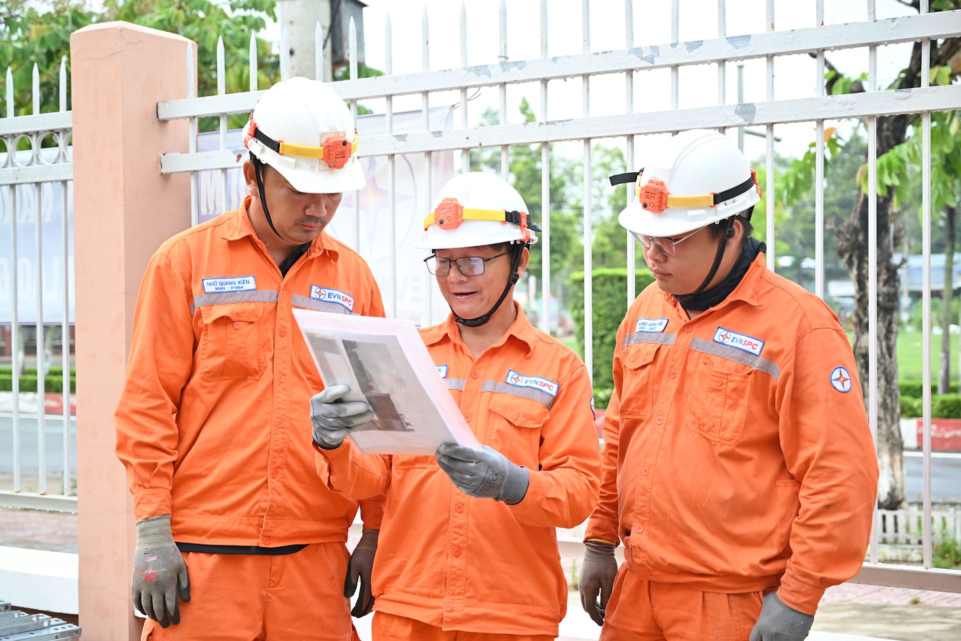 NÂNG CAO NĂNG LỰC MẠNG LƯỚI AN TOÀN VỆ SINH VIÊN BẰNG TƯ DUY QUẢN TRỊ RỦI RO HIỆN ĐẠI 2