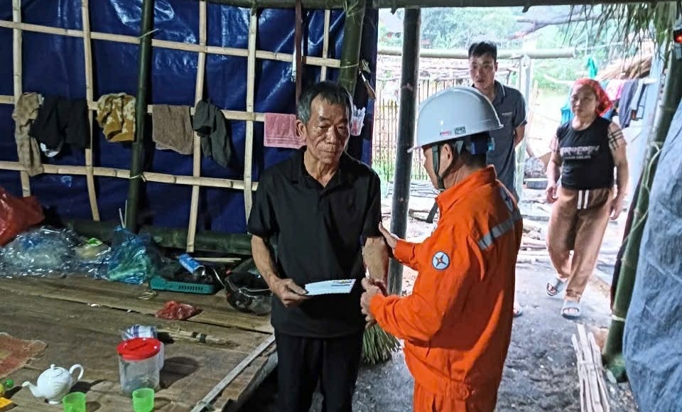 Nghĩa tình đầu xuân ở Nghĩa Đô: Đồng lòng khắc phục hỏa hoạn, sớm ổn định cuộc sống Nhân dân 3