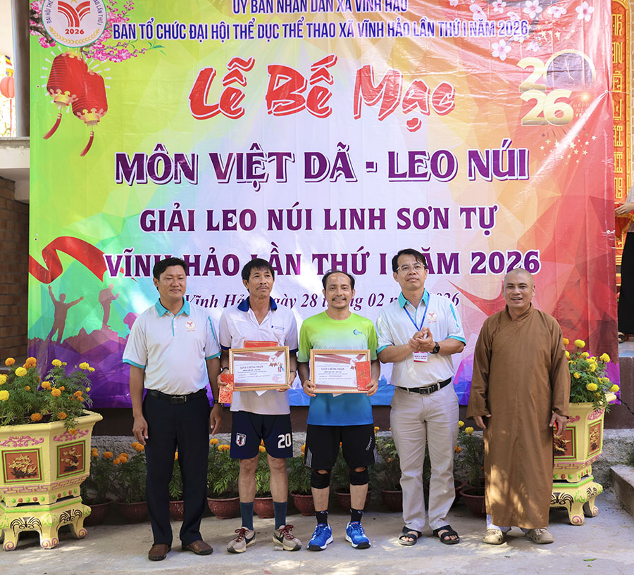 Nhà máy Nhiệt điện Vĩnh Tân 4: chinh phục đỉnh Linh sơn tự và Đồi cát Bình Thạnh – tăng cường gắn với kết địa phương 3