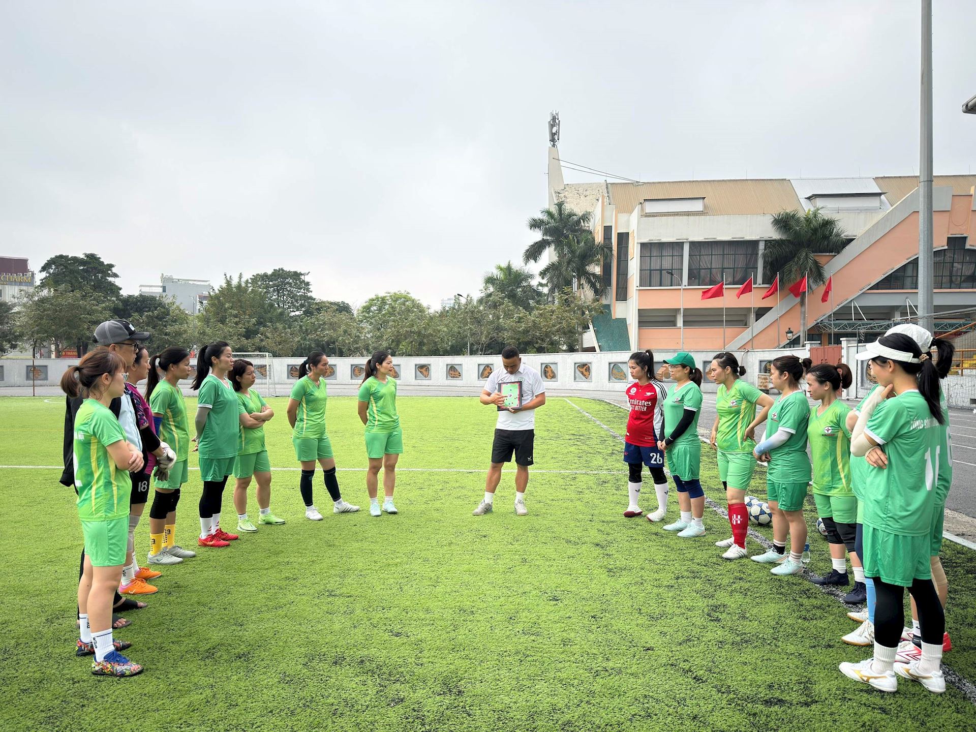 Nữ EVNHANOI sẵn sàng tranh tài tại Giải bóng đá Nữ CBCNV EVN năm 2026