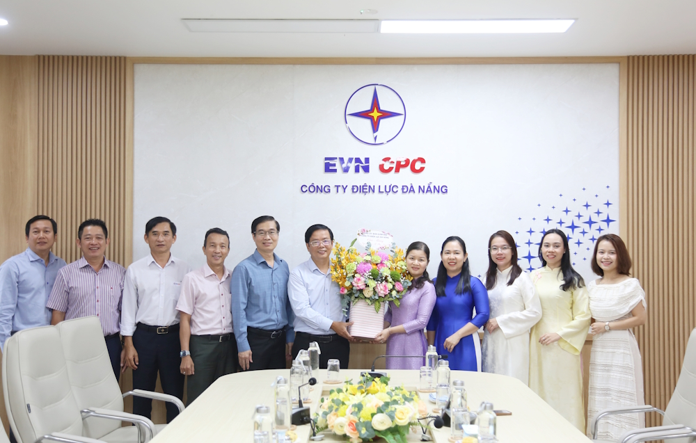 PC Đà Nẵng tổ chức gặp mặt nhân Kỷ niệm 116 năm Ngày Quốc tế Phụ nữ 8/3 và 1986 năm cuộc khởi nghĩa Hai Bà Trưng