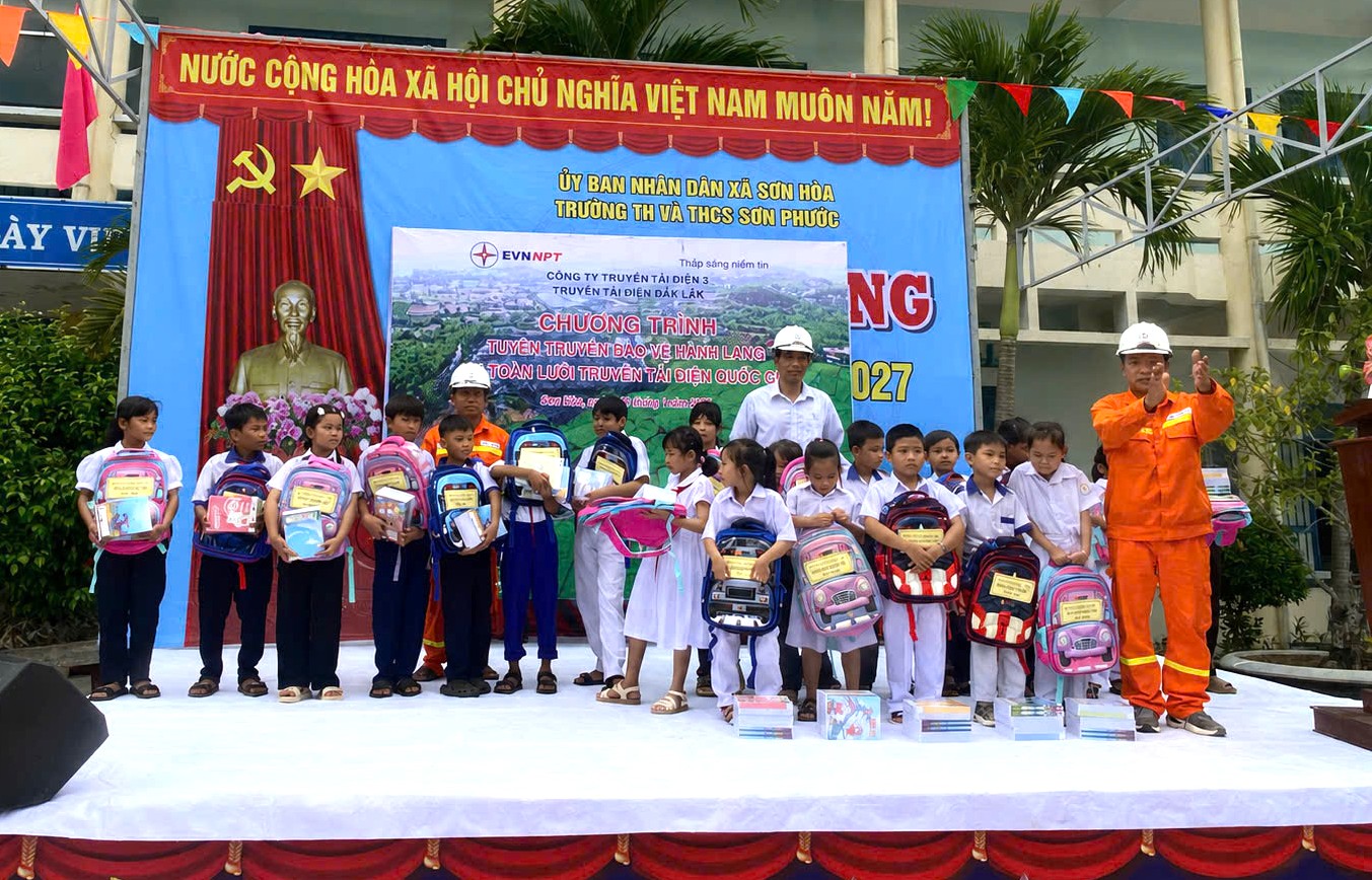PTC3 lan tỏa văn hóa trách nhiệm, đồng hành cùng các em học sinh trong năm học mới