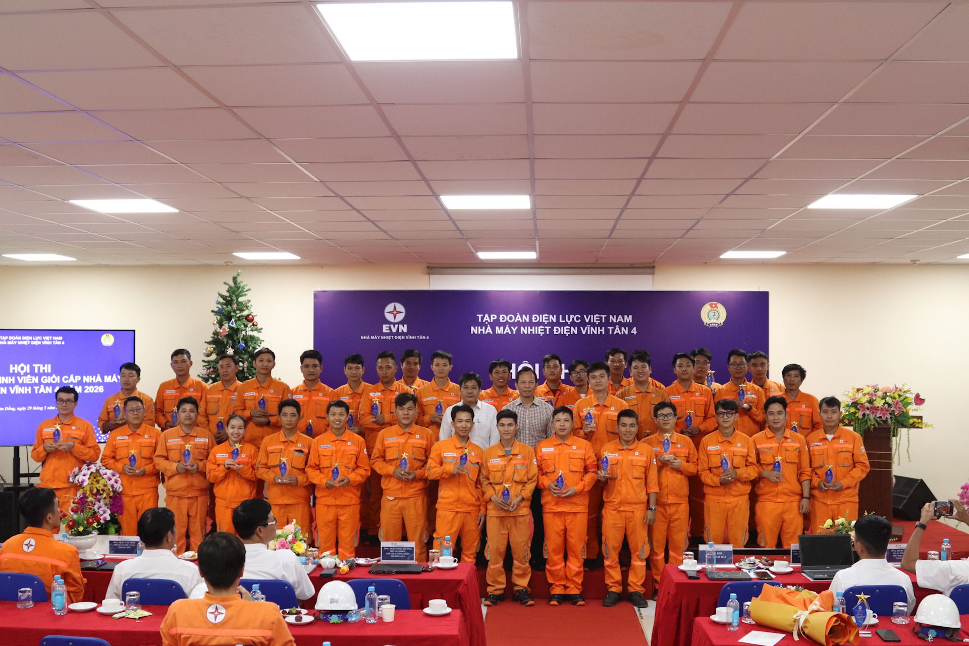 SÔI NỔI HỘI THI “AN TOÀN VỆ SINH VIÊN GIỎI NĂM 2026” TẠI NHÀ MÁY NHIỆT ĐIỆN VĨNH TÂN 4 5