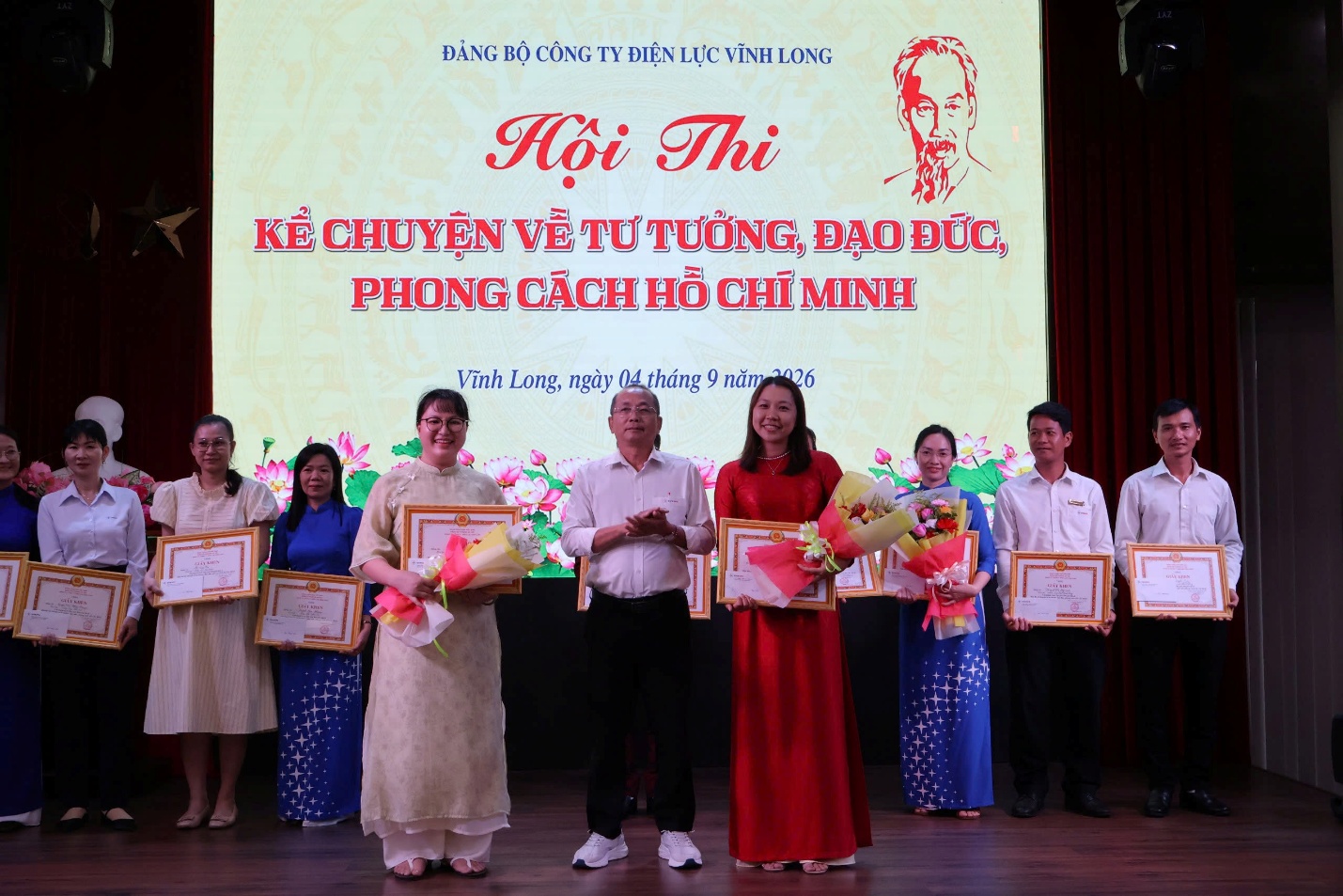 Tháng 9 kể chuyện tưởng nhớ ơn Người. 2