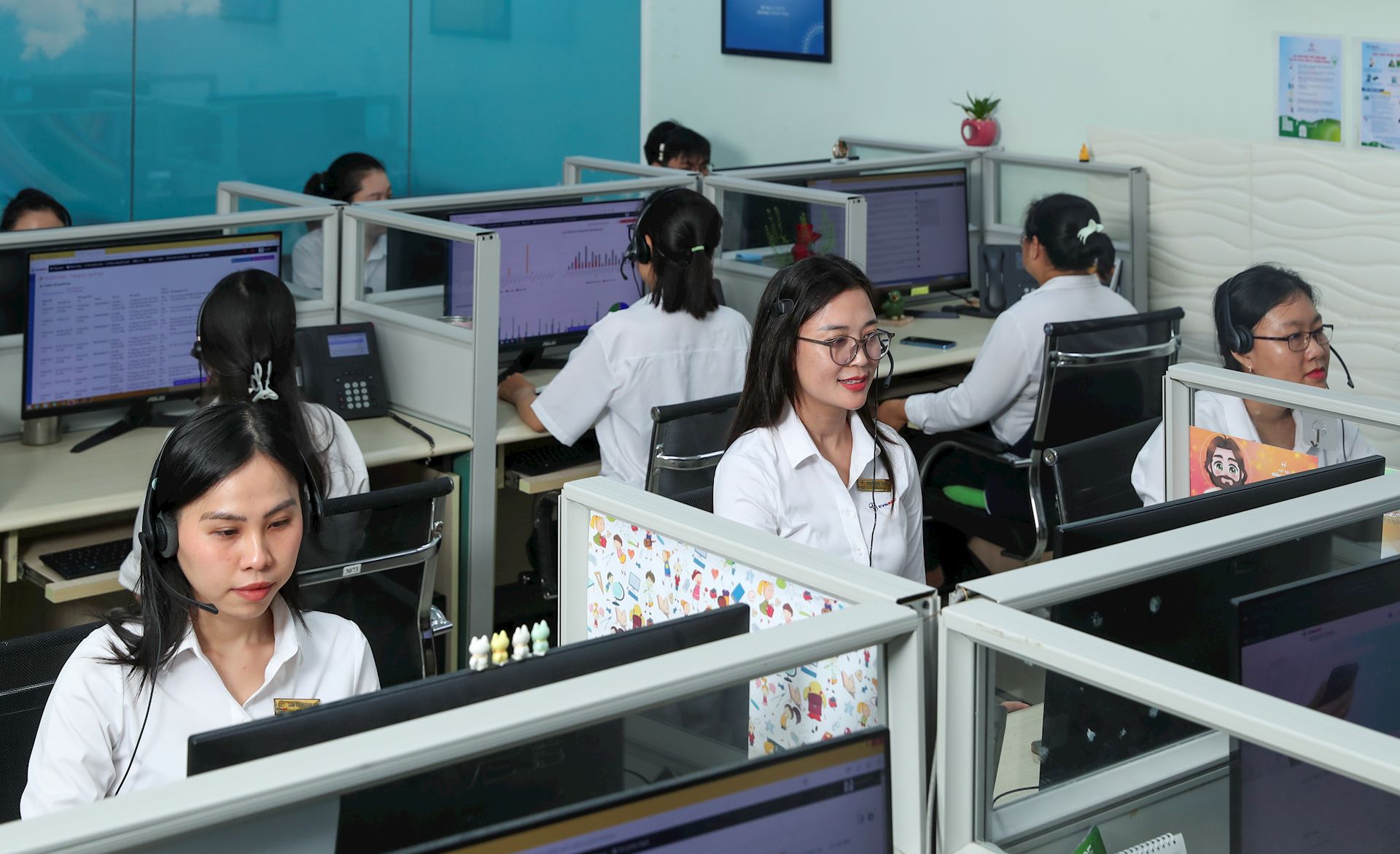 Tiếp tục vòng 3, cuộc thi “Hiểu đồng nghiệp – Hiểu EVN” 3