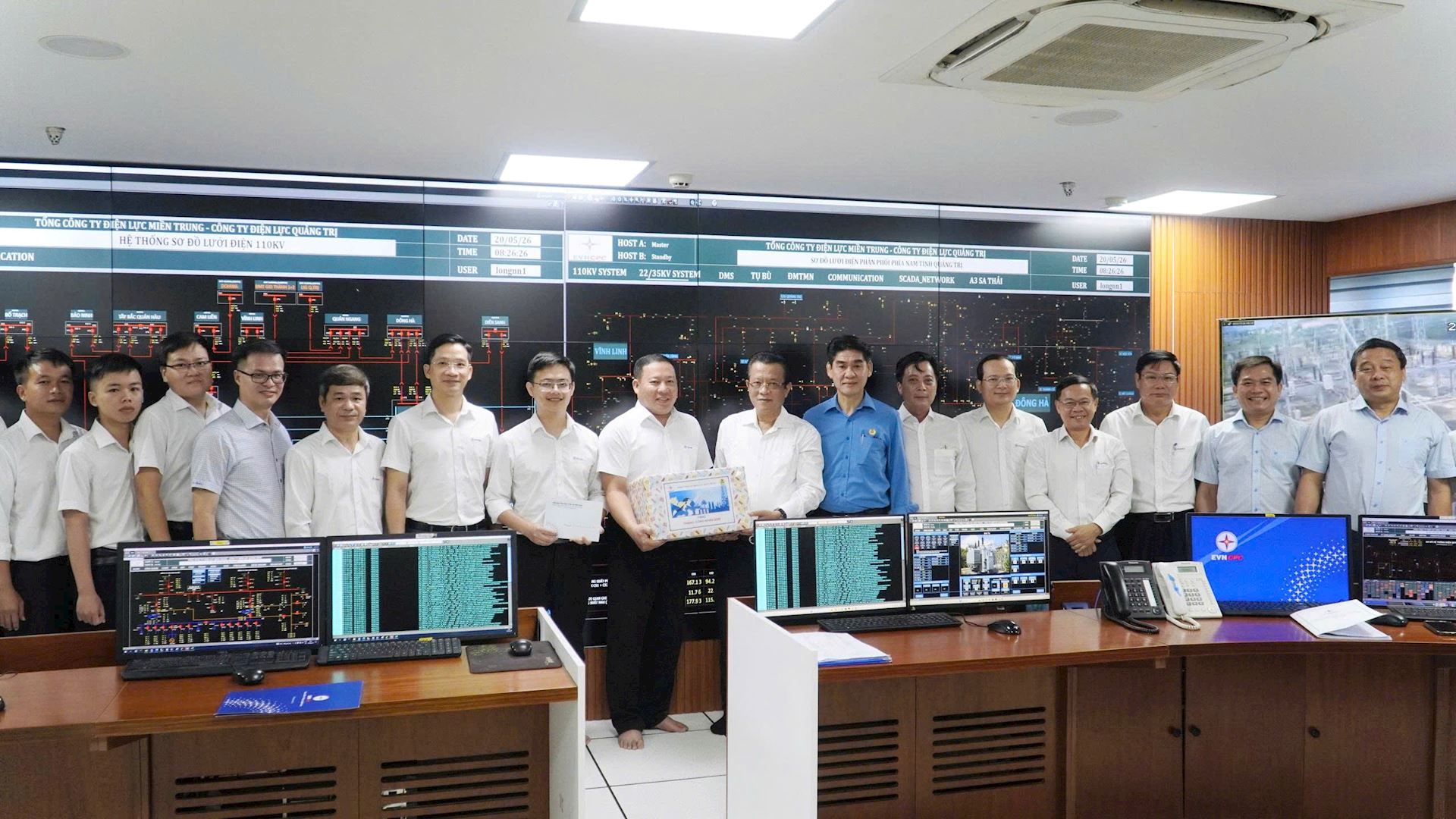 Tổng Giám đốc và Chủ tịch Công đoàn EVNCPC thăm, động viên người lao động PC Quảng Trị trong Tháng Công nhân 2026 1