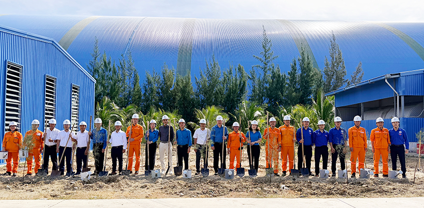 Vĩnh Tân 4: gieo mầm xanh trên vùng đất nắng gió khô cằn – khởi động Lễ phát động 