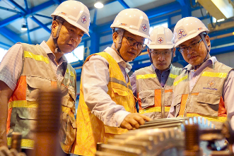 EVNGENCO3: TIẾP SỨC NGƯỜI LAO ĐỘNG TRÊN CÔNG TRƯỜNG ĐẠI TU TỔ MÁY S1 